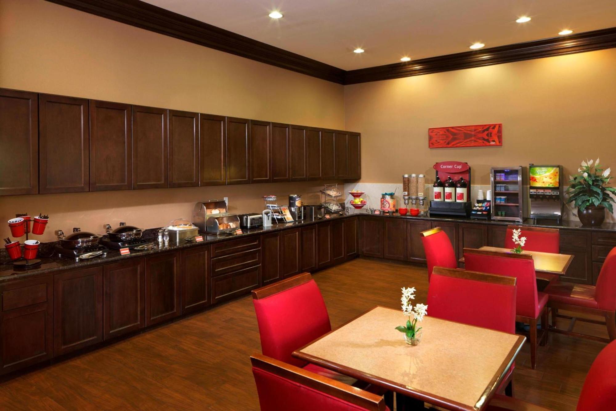 Towneplace Suites Houston Intercontinental Airport Exterior foto